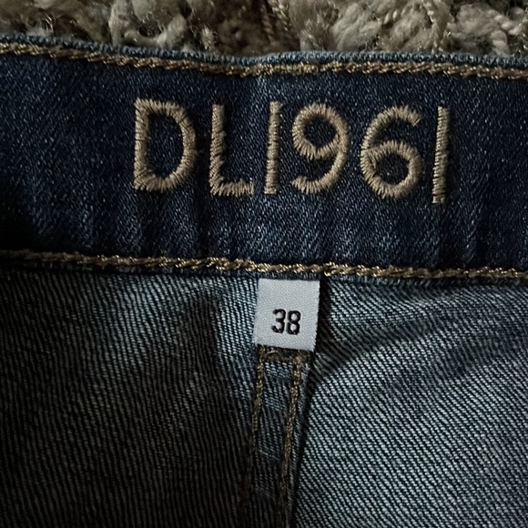 DL1961 Slim Straight Jeans - Picture 4 of 7